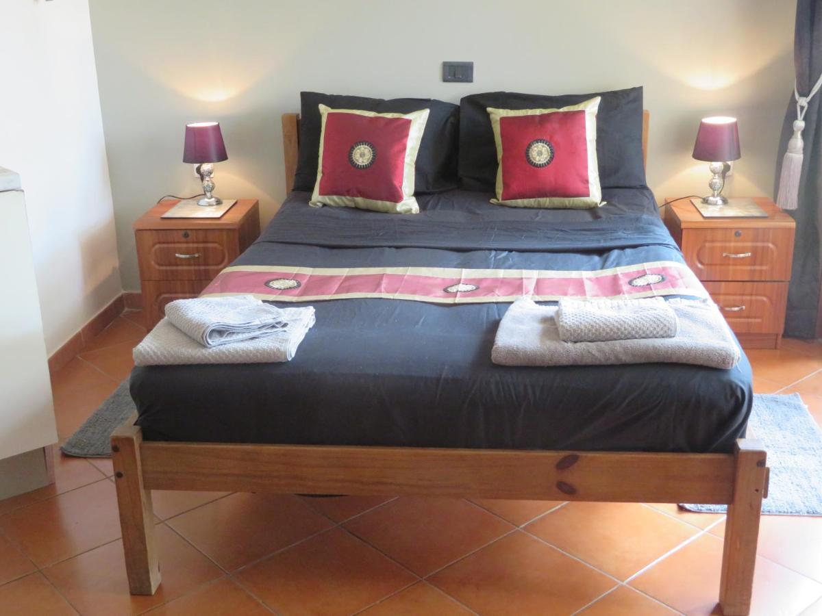 Adults Only Beachfront 1 Bed Studio Apartment In Porto Antigo 2 Santa Maria Sal With Pool Free Wifi & Aircon Ideal Long Stays Eksteriør billede