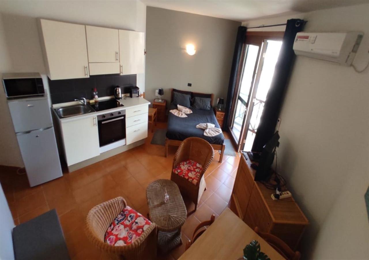 Adults Only Beachfront 1 Bed Studio Apartment In Porto Antigo 2 Santa Maria Sal With Pool Free Wifi & Aircon Ideal Long Stays Eksteriør billede